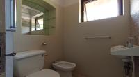 Main Bathroom - 14 square meters of property in Observatory - JHB