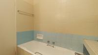 Bathroom 3+ - 7 square meters of property in Observatory - JHB