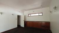 Informal Lounge - 18 square meters of property in Observatory - JHB