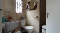 Main Bathroom - 5 square meters of property in Fleurhof