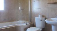 Bathroom 1 - 5 square meters of property in Olifantsvlei 327-Iq