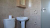 Bathroom 1 - 5 square meters of property in Olifantsvlei 327-Iq