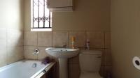 Bathroom 1 - 5 square meters of property in Fleurhof