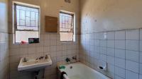 Bathroom 2 - 3 square meters of property in Vanderbijlpark