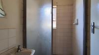 Bathroom 3+ - 5 square meters of property in Vanderbijlpark