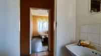 Bathroom 3+ - 5 square meters of property in Vanderbijlpark