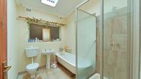 Bathroom 1 - 14 square meters of property in Prestbury