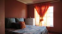 Bed Room 1 - 13 square meters of property in Greenhills