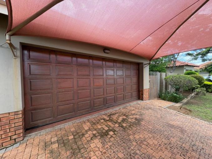 4 Bedroom House for Sale For Sale in Waterkloof (Rustenburg) - MR663890