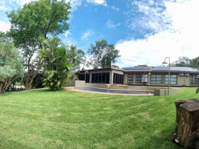 4 Bedroom House for Sale For Sale in Protea Park Remove - MR663914