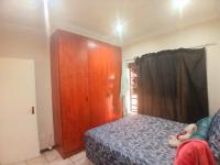 Bed Room 1 of property in Emalahleni (Witbank) 