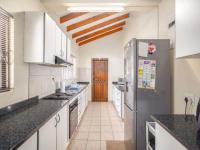 Kitchen - 17 square meters of property in Berea West 