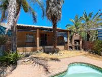  of property in Oudtshoorn