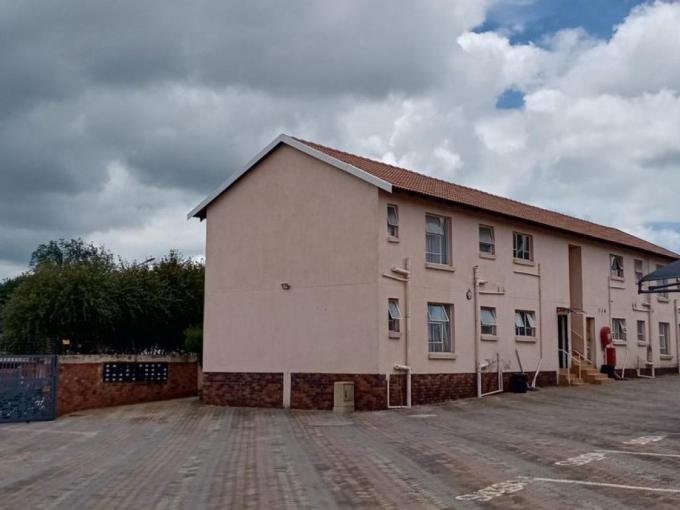 3 Bedroom Apartment for Sale For Sale in Rensburg - MR664149