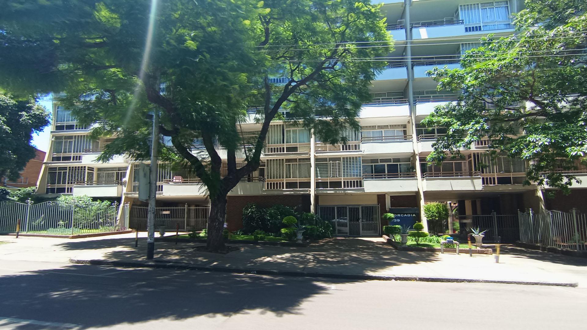 Front View of property in Arcadia