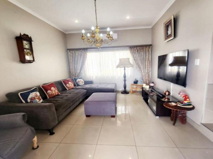 3 Bedroom Sectional Title for Sale For Sale in Mount Edgecombe  - MR664380