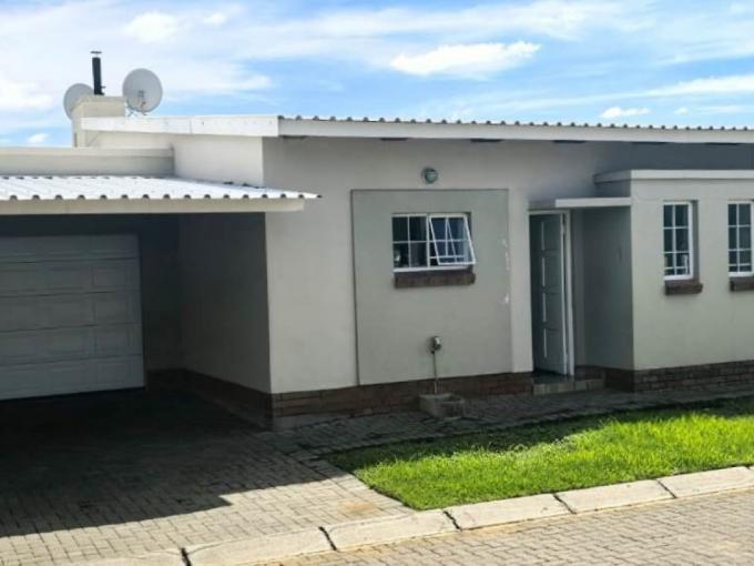 3 Bedroom Simplex for Sale For Sale in Waterval East - MR664484