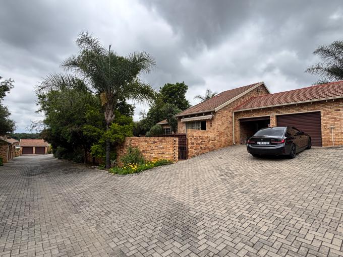 3 Bedroom House for Sale For Sale in Radiokop - MR664574