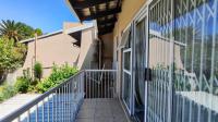 Balcony - 6 square meters of property in Bedfordview