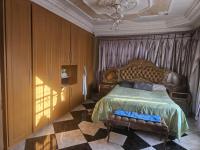 Main Bedroom of property in Soshanguve