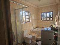 Main Bathroom of property in Soshanguve