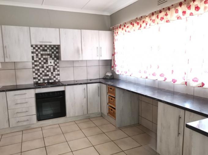 3 Bedroom House to Rent in Rensburg - Property to rent - MR664671