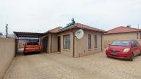 3 Bedroom 1 Bathroom Freehold Residence for Sale for sale in Elandspoort