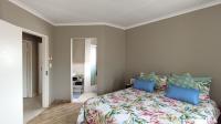 Main Bedroom - 14 square meters of property in Wilgeheuwel 