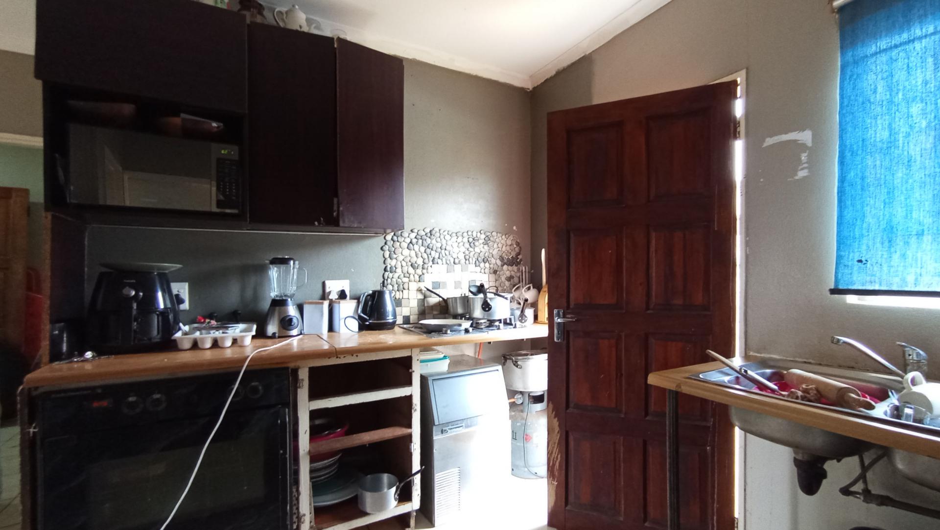 Kitchen - 9 square meters of property in Cosmo City