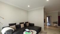 Lounges - 17 square meters of property in Morningside