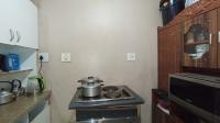 Kitchen - 6 square meters of property in Commercia