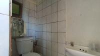 Bathroom 1 - 17 square meters of property in Klopperpark