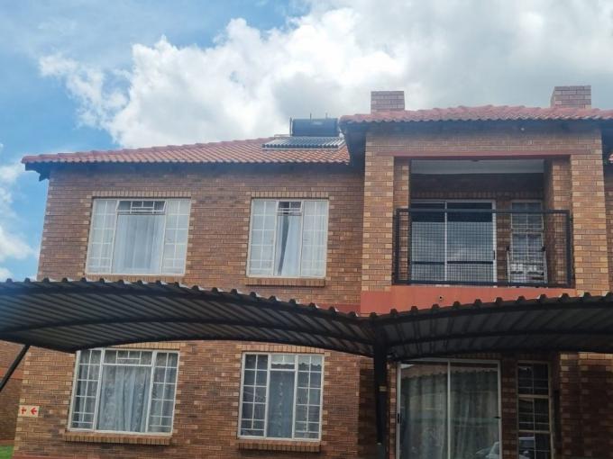 3 Bedroom Apartment to Rent in Waterval East - Property to rent - MR665127