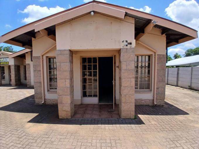 Commercial to Rent in Rustenburg - Property to rent - MR665130