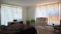 Bed Room 1 - 18 square meters of property in Marabeth AH