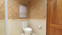 Main Bathroom - 10 square meters of property in Helderkruin