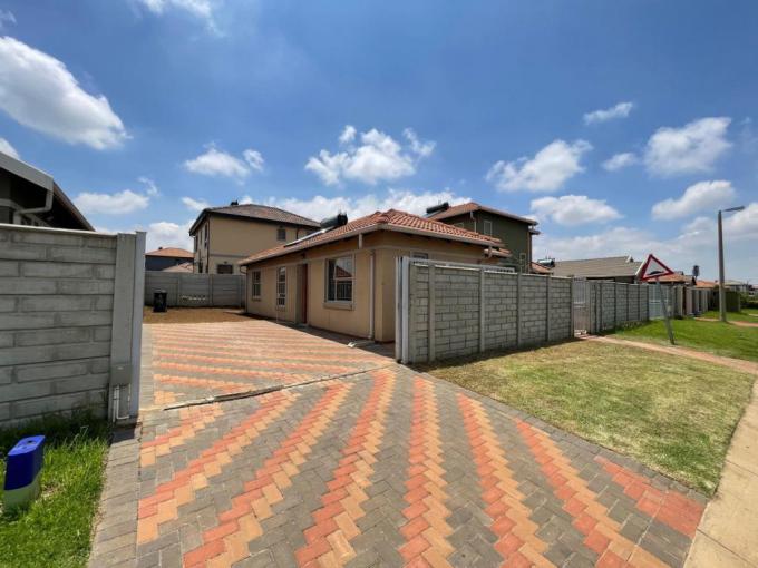 3 Bedroom House for Sale For Sale in Alberton - MR665252