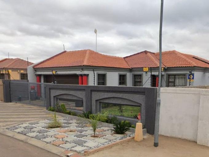 3 Bedroom House for Sale For Sale in Polokwane - MR665258