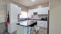 Kitchen - 13 square meters of property in Brakpan