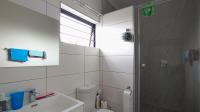 Main Bathroom - 6 square meters of property in Cosmo City