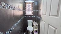 Guest Toilet - 2 square meters of property in Sunford