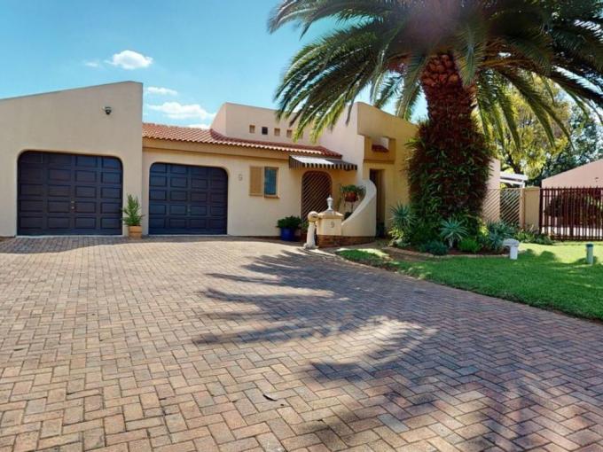 3 Bedroom House for Sale For Sale in Parkdene (JHB) - MR665522