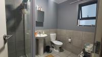 Bathroom 1 - 5 square meters of property in Parklands