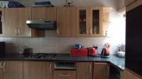 Kitchen - 17 square meters of property in Paulshof