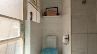 Bathroom 1 - 8 square meters of property in Paulshof