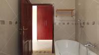 Bathroom 1 - 5 square meters of property in Blue Valley Golf Estate