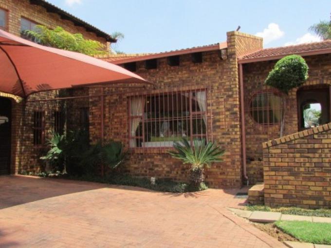 4 Bedroom House for Sale For Sale in Marais Steyn Park - MR665898