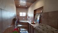 Bathroom 1 - 10 square meters of property in Geduld