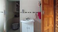 Bathroom 2 - 7 square meters of property in Karenpark