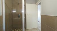 Bathroom 1 - 6 square meters of property in Sagewood